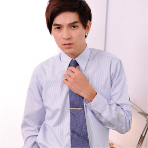 LD-909-3 淺藍紫條紋長袖男襯衫